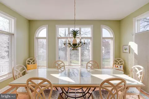 Dining - 708 Nollmeyer Rd, Middle River, MD 21220 photo 3 of 5