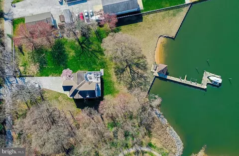 View/Area - 708 Nollmeyer Rd, Middle River, MD 21220 photo 1 of 17