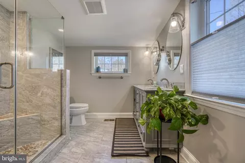 Bath - 1100 Arran Rd, Idlewylde, MD 21239 photo 1 of 15