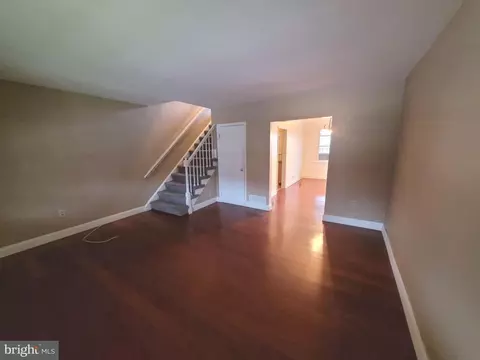 64 S Hawthorne Rd, Middle River, MD 21220 photo 2