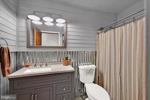 Bath - 8016 Shore Rd, Sparrows Point, MD 21219 photo 1 of 3