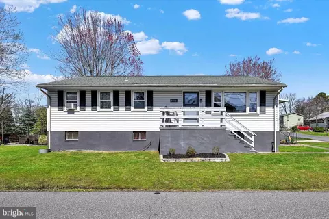 8016 Shore Rd, Sparrows Point, MD 21219