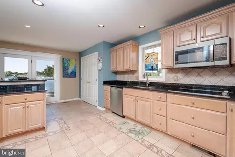 Kitchen - 8920 Avenue B, Sparrows Point, MD 21219 photo 3 of 4