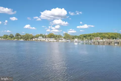 View/Area - 8920 Avenue B, Sparrows Point, MD 21219 photo 8 of 10