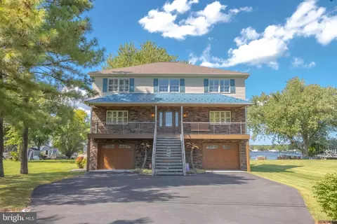 Exterior - 8920 Avenue B, Sparrows Point, MD 21219 photo 3 of 27