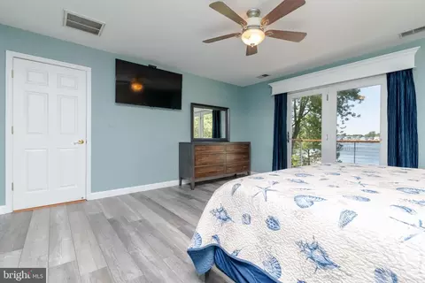 Bedroom - 8920 Avenue B, Sparrows Point, MD 21219 photo 6 of 10