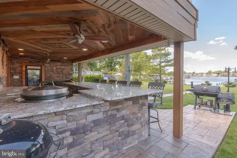 Exterior - 8920 Avenue B, Sparrows Point, MD 21219 photo 18 of 27