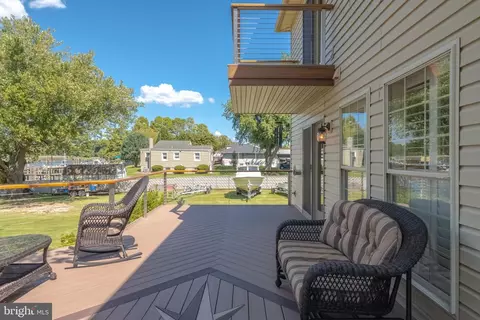 Exterior - 8920 Avenue B, Sparrows Point, MD 21219 photo 10 of 27