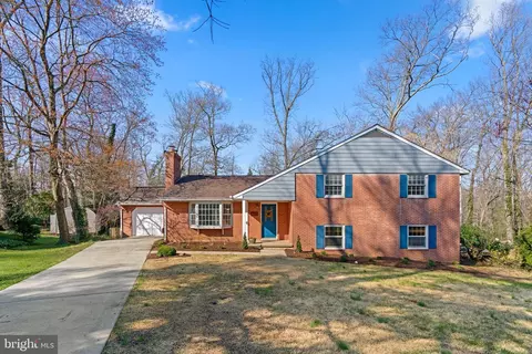1702 Ridgely Garth, Lutherville Timonium, MD 21093