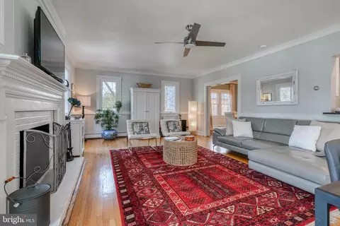 Living - 6 Dixie Dr, Towson, MD 21204 photo 11 of 14