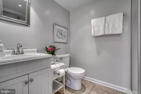 Bath - 6 Dixie Dr, Towson, MD 21204 photo 10 of 11