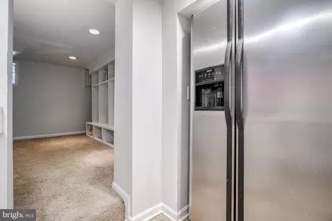 Kitchen - 6 Dixie Dr, Towson, MD 21204 photo 10 of 10