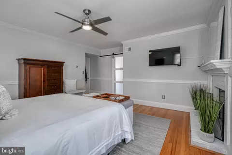 Bedroom - 6 Dixie Dr, Towson, MD 21204 photo 5 of 13