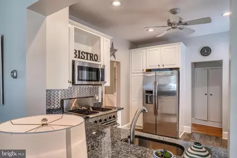 Kitchen - 6 Dixie Dr, Towson, MD 21204 photo 1 of 10