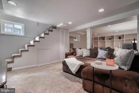 Living - 6 Dixie Dr, Towson, MD 21204 photo 14 of 14