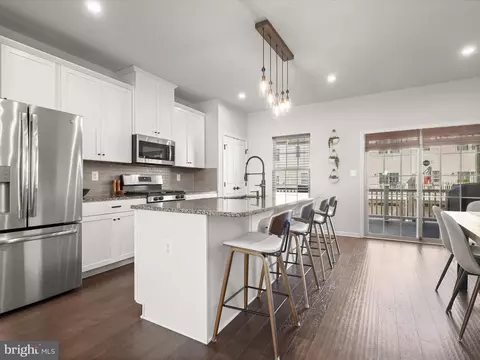 Kitchen - 10002 Sandy Run Rd, Middle River, MD 21220 photo 3 of 7