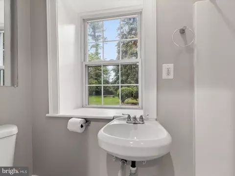 Bath - 1846 Sutton Ave, Halethorpe, MD 21227 photo 1 of 5