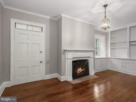 Living - 1846 Sutton Ave, Halethorpe, MD 21227 photo 3 of 16