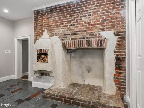 Entry Way - 1846 Sutton Ave, Halethorpe, MD 21227 photo 1 of 4