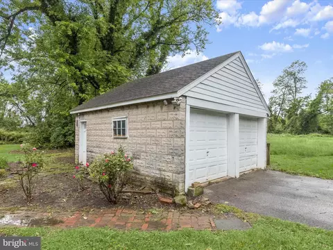 Exterior - 1846 Sutton Ave, Halethorpe, MD 21227 photo 12 of 16