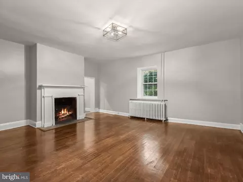 Living - 1846 Sutton Ave, Halethorpe, MD 21227 photo 9 of 16