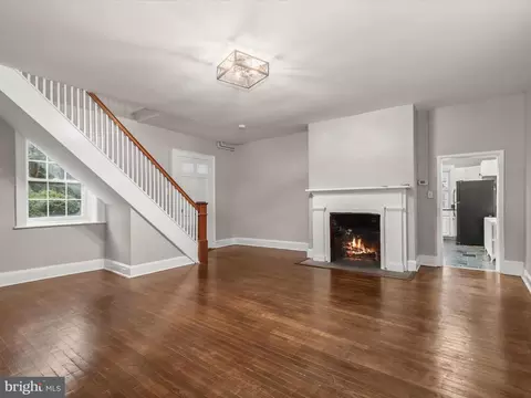 Living - 1846 Sutton Ave, Halethorpe, MD 21227 photo 11 of 16