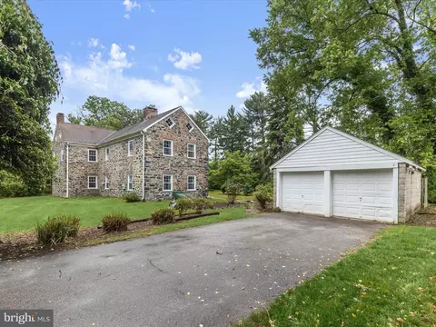 Exterior - 1846 Sutton Ave, Halethorpe, MD 21227 photo 11 of 16