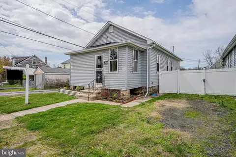 3608 Century Ave, Halethorpe, MD 21227