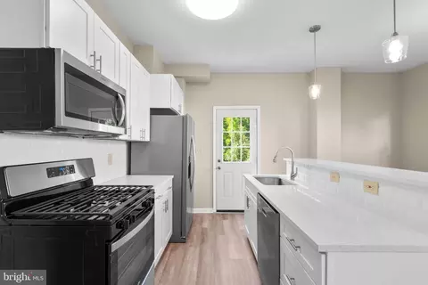 Kitchen - 433 Schwartz Ave, Baltimore, MD 21212 photo 1 of 3