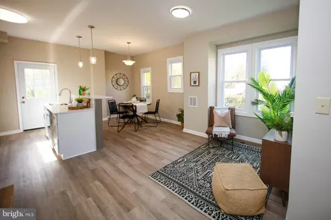 Living - 433 Schwartz Ave, Baltimore, MD 21212 photo 4 of 4