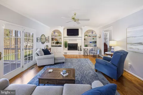 Living - 14222 Sawmill Ct, Phoenix, MD 21131 photo 2 of 4
