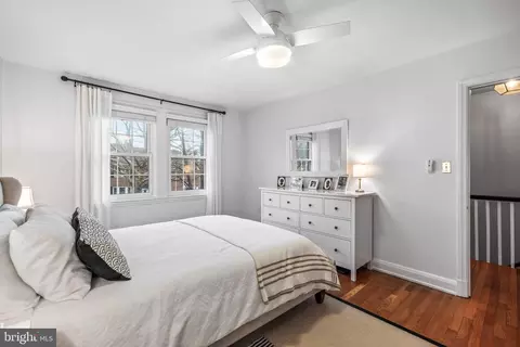 Bedroom - 211 Overbrook Rd, Baltimore, MD 21212 photo 2 of 8