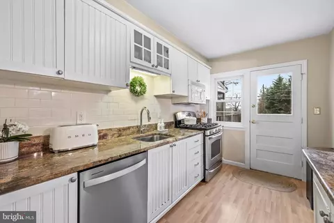 Kitchen - 211 Overbrook Rd, Baltimore, MD 21212 photo 5 of 5