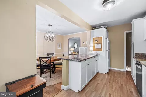 Kitchen - 211 Overbrook Rd, Baltimore, MD 21212 photo 3 of 5