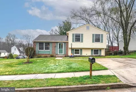 1 Widebrook Ct, Parkville, MD 21234