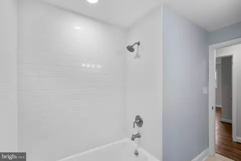 Bath - 3737 E Joppa Rd, Nottingham, MD 21236 photo 2 of 4