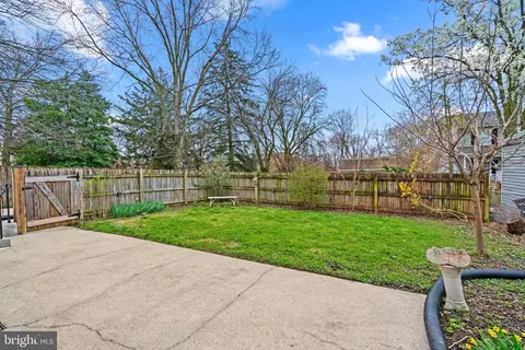 Exterior - 3737 E Joppa Rd, Nottingham, MD 21236 photo 4 of 6