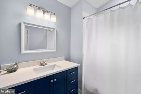 Bath - 3737 E Joppa Rd, Nottingham, MD 21236 photo 3 of 4