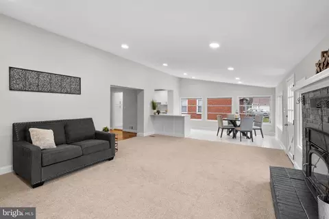 Living - 3737 E Joppa Rd, Nottingham, MD 21236 photo 6 of 6