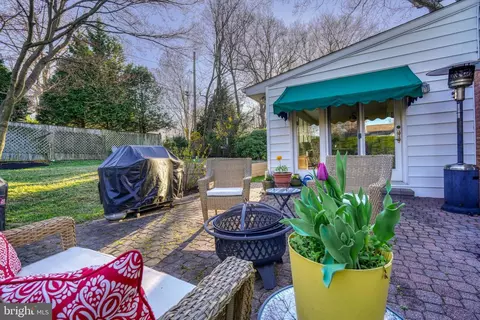 Exterior - 807 Ridgeleigh Rd, Baltimore, MD 21212 photo 8 of 19
