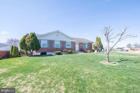 9008 Perring Park, Parkville, MD 21234