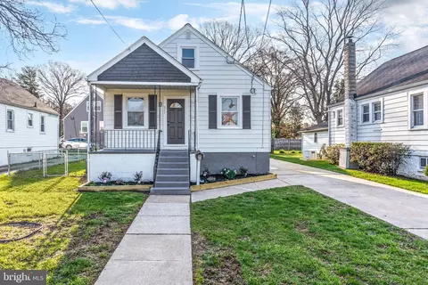 511 Riverside Rd, Essex, MD 21221