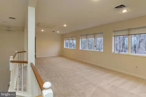 Living - 11 Wetherbee Ct, Phoenix, MD 21131 photo 8 of 10