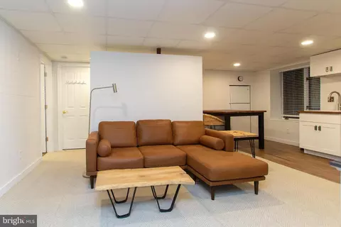Living - 11 Wetherbee Ct, Phoenix, MD 21131 photo 9 of 10