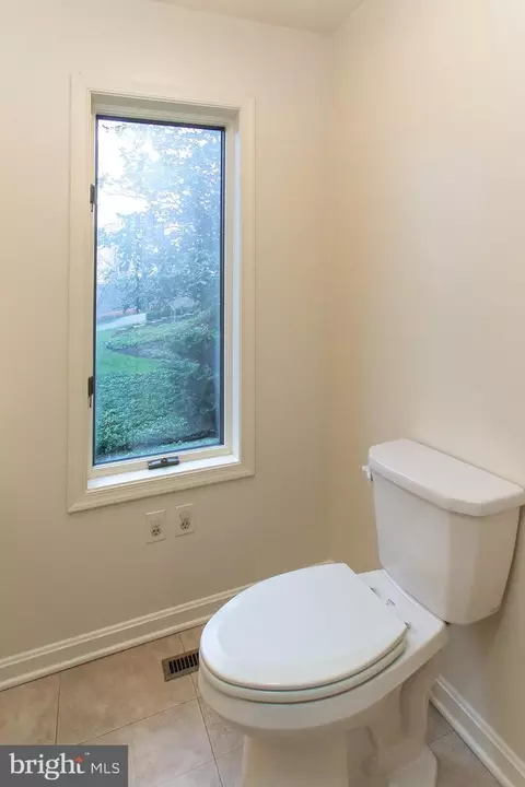 Bath - 11 Wetherbee Ct, Phoenix, MD 21131 photo 2 of 13