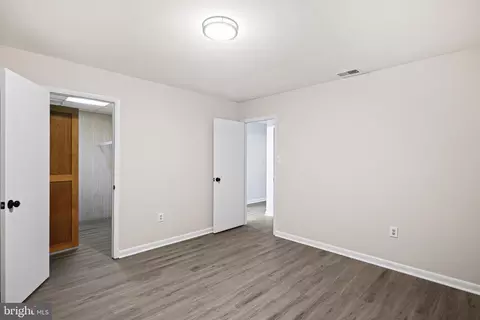Bedroom - 6942 Clearwind Ct, Baltimore, MD 21209 photo 4 of 4