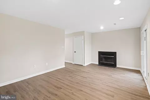 Living - 6942 Clearwind Ct, Baltimore, MD 21209 photo 4 of 5