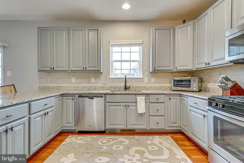 Kitchen - 3006 Bender Ridge Ct, Parkville, MD 21234 photo 5 of 6