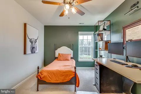 Bedroom - 3006 Bender Ridge Ct, Parkville, MD 21234 photo 11 of 13