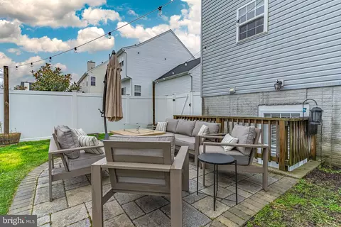 Exterior - 3006 Bender Ridge Ct, Parkville, MD 21234 photo 5 of 11